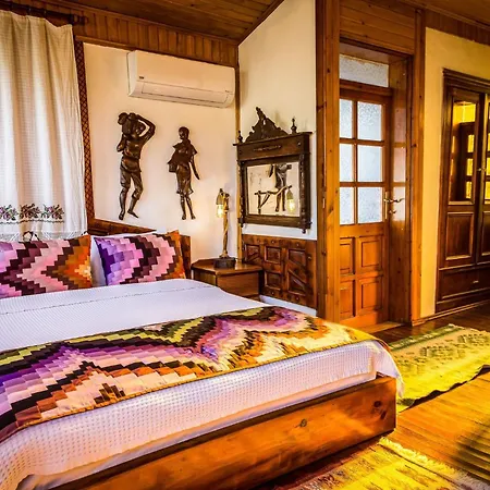 Stonehouse Selcuk