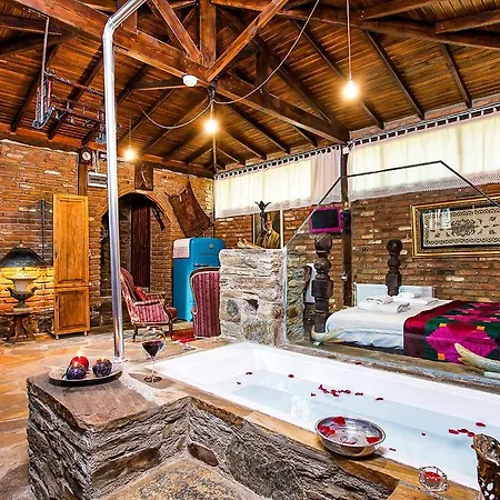 Stonehouse Guest house 4*