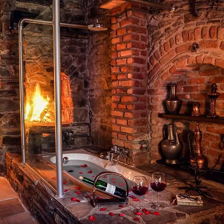 Stonehouse Selcuk