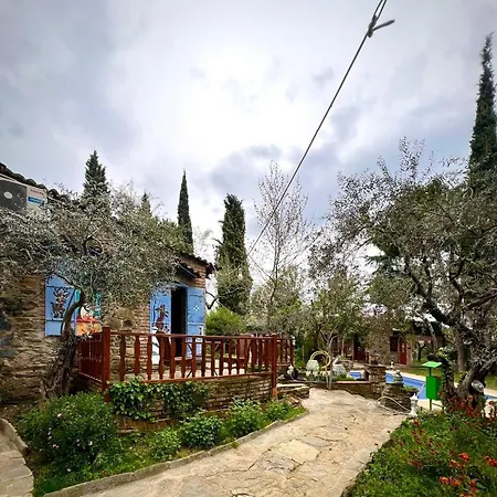 Stonehouse Guest house 4*