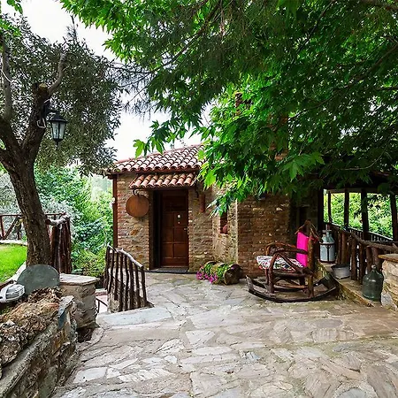 Stonehouse Guest house 4*