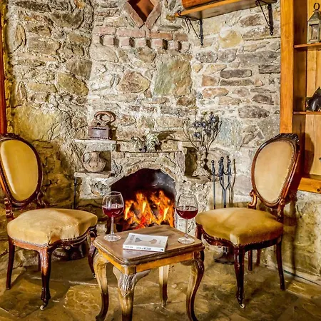 Stonehouse Gæstehus 4*